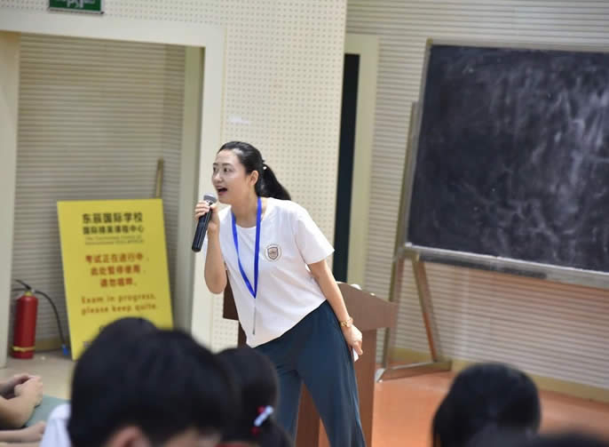 【宜賓東辰】 放異彩各學科碩果累累 領風騷眾名師學海導航