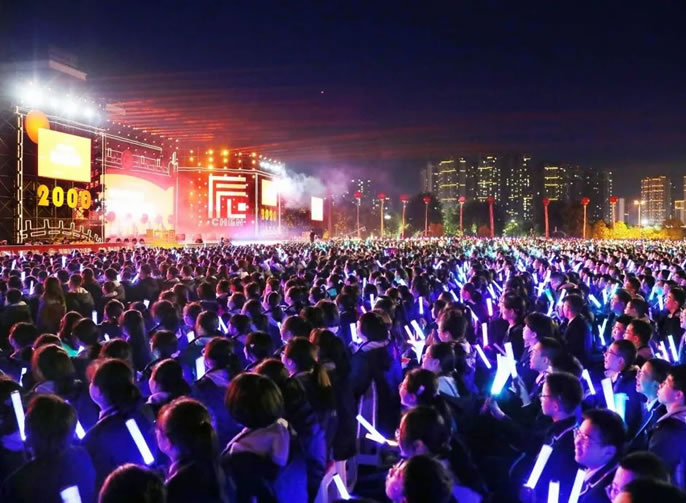 綿陽東辰國際學校20周年校慶專刊第2期丨東辰教育的三大貢獻與成功四大原因